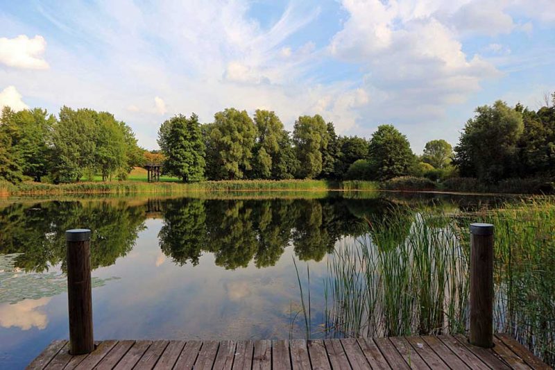 Britzer Garten Entspannt durch das herbstliche Berlin